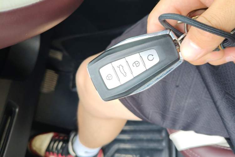 Used Geely Auto Monjaro L 2021 2.0TD DCT EVO Two-Wheel Drive Prestige Version Vehicle Key
