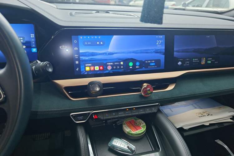 Used Geely Auto Monjaro L 2021 2.0TD DCT EVO Two-Wheel Drive Prestige Version Audio And AC Panel
