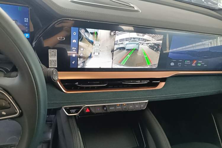 Used Geely Auto Monjaro L 2021 2.0TD High-Power Automatic All-Wheel Drive Luxury Version Audio And AC Panel