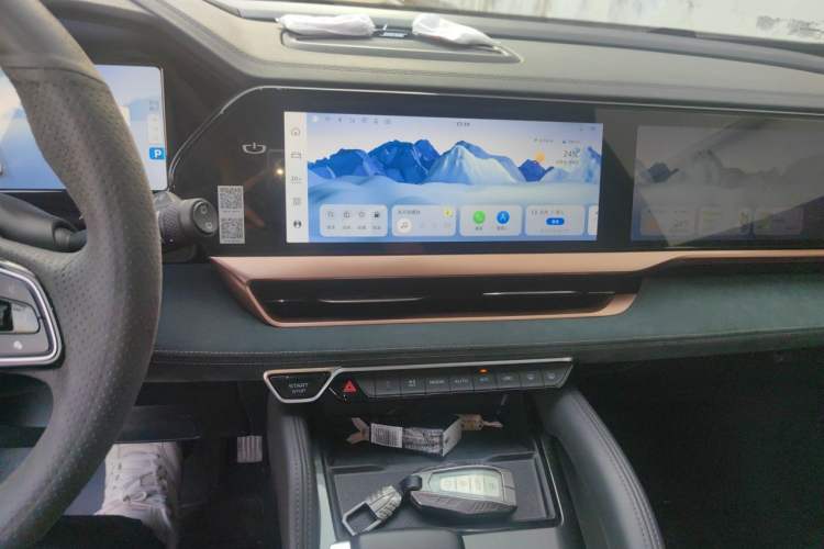 Used Geely Auto Monjaro L 2021 2.0TD High-Power Automatic All-Wheel-Drive Flagship Version Audio And AC Panel