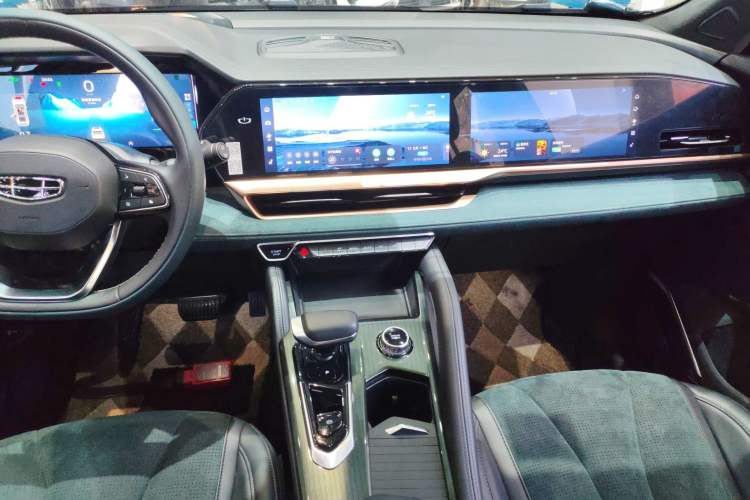 Used Geely Auto Monjaro L 2021 2.0TD DCT EVO Two-Wheel Drive Prestige Version Audio And AC Panel