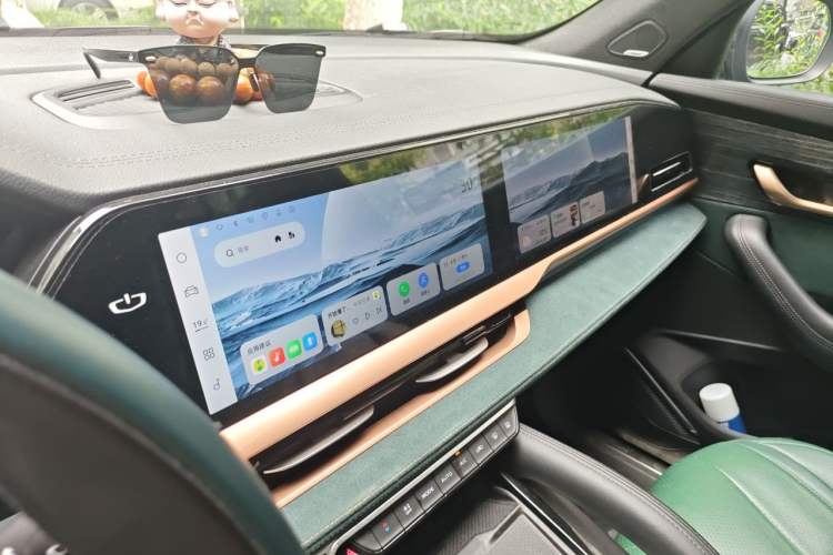Used Geely Auto Monjaro L 2021 2.0TD DCT EVO Two-Wheel-Drive Flagship Version Audio And AC Panel