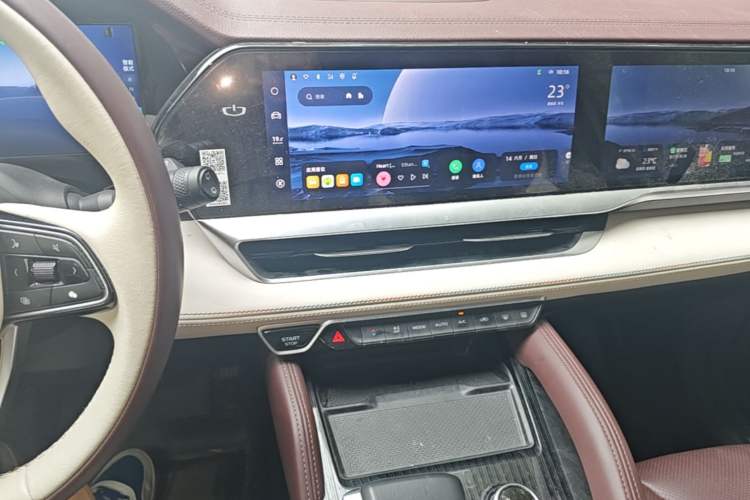 Used Geely Auto Monjaro L 2021 2.0TD DCT EVO Two-Wheel Drive Smart Luxury Version Audio And AC Panel