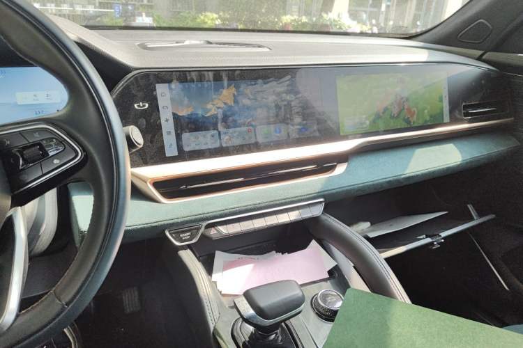 Used Geely Auto Monjaro L 2021 2.0TD DCT EVO Two-Wheel Drive Prestige Version Audio And AC Panel