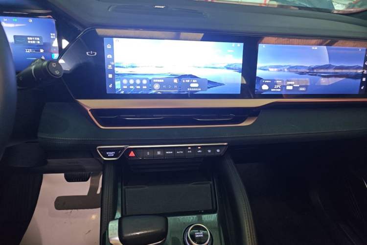 Used Geely Auto Monjaro L 2021 2.0TD DCT EVO Two-Wheel-Drive Flagship Version Audio And AC Panel