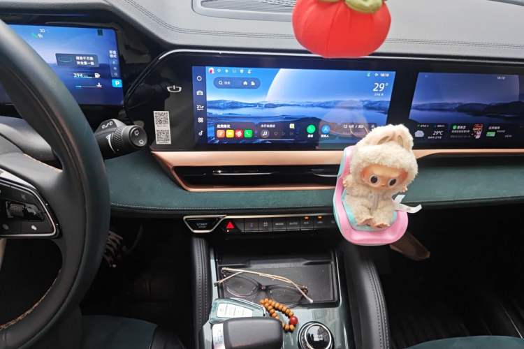 Used Geely Auto Monjaro L 2021 2.0TD High-Power Automatic All-Wheel-Drive Flagship Version Audio And AC Panel