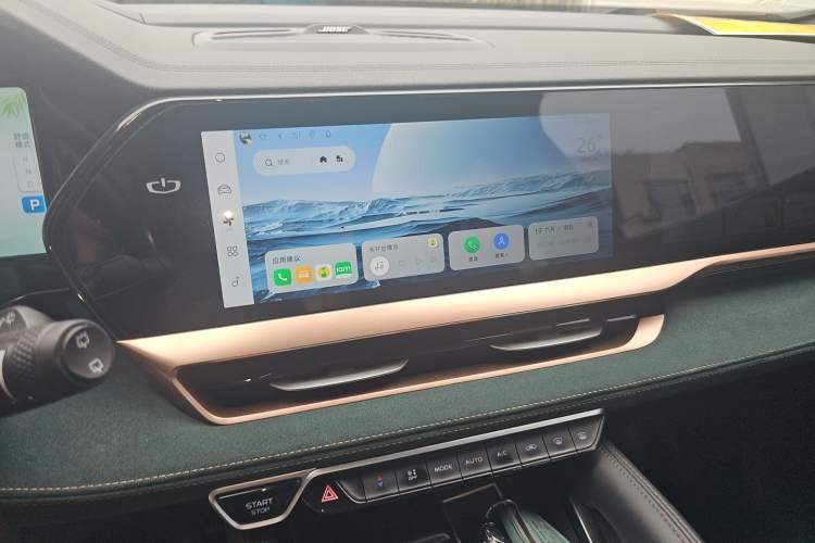 Used Geely Auto Monjaro L 2021 2.0TD High-Power Automatic All-Wheel Drive Luxury Version Audio And AC Panel