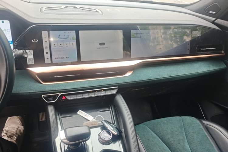 Used Geely Auto Monjaro L 2021 2.0TD DCT EVO Two-Wheel Drive Smart Luxury Version Audio And AC Panel