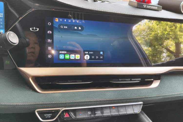 Used Geely Auto Monjaro L 2021 2.0TD DCT EVO Two-Wheel Drive Smart Luxury Version Audio And AC Panel