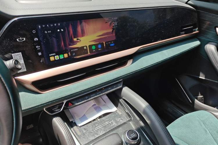 Used Geely Auto Monjaro L 2021 2.0TD DCT EVO Two-Wheel Drive Prestige Version Audio And AC Panel