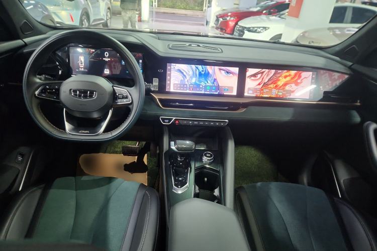 Used Geely Auto Monjaro L 2021 2.0TD DCT EVO Two-Wheel Drive Prestige Version Center Console