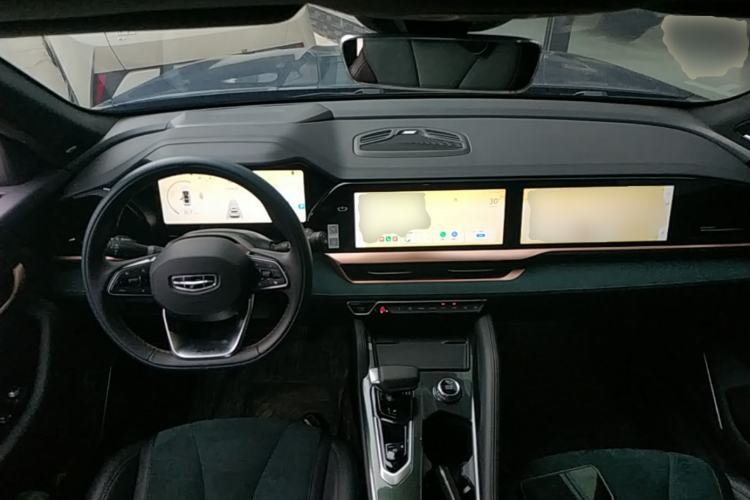 Used Geely Auto Monjaro L 2021 2.0TD DCT EVO Two-Wheel Drive Smart Luxury Version Center Console