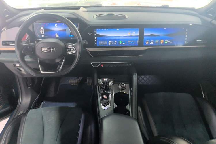 Used Geely Auto Monjaro L 2021 2.0TD DCT EVO Two-Wheel-Drive Flagship Version Center Console