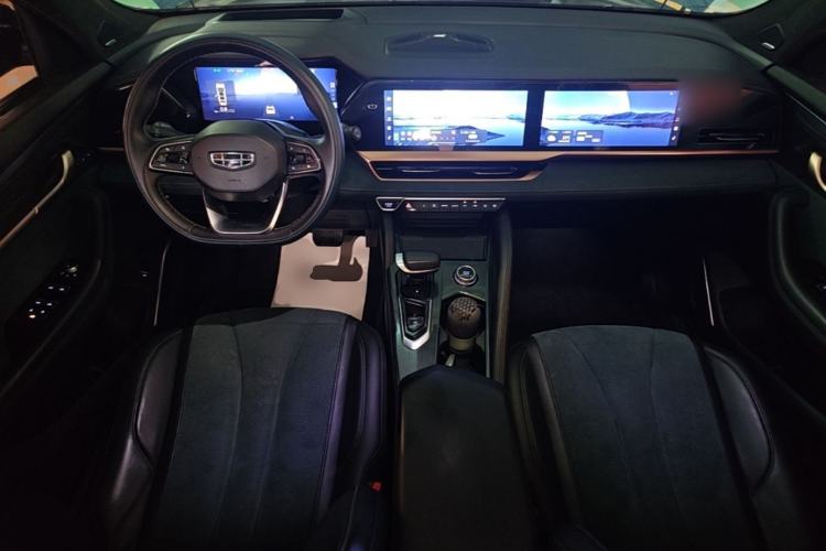 Used Geely Auto Monjaro L 2021 2.0TD DCT EVO Two-Wheel-Drive Flagship Version Center Console