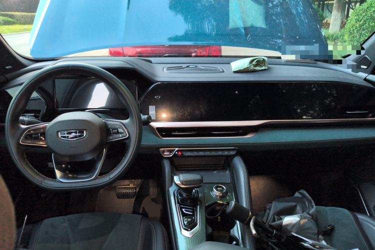 Used Geely Auto Monjaro L 2021 2.0TD DCT EVO Two-Wheel Drive Smart Luxury Version Center Console