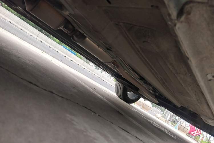 Used Geely Auto Monjaro L 2021 2.0TD DCT EVO Two-Wheel Drive Prestige Version Chassis Front Left