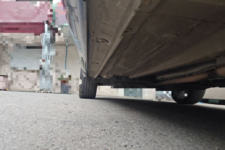 Used Geely Auto Monjaro L 2021 2.0TD DCT EVO Two-Wheel Drive Prestige Version Chassis Front Right