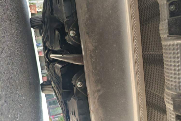 Used Geely Auto Monjaro L 2021 2.0TD DCT EVO Two-Wheel Drive Smart Luxury Version Chassis Rear