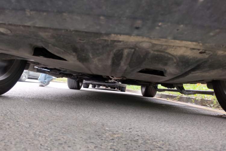 Used Geely Auto Monjaro L 2021 2.0TD DCT EVO Two-Wheel Drive Prestige Version Chassis Rear