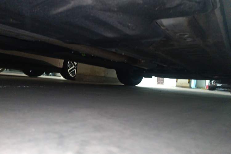 Used Geely Auto Monjaro L 2021 2.0TD DCT EVO Two-Wheel Drive Prestige Version Chassis Rear Right