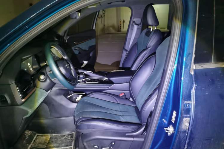 Used Geely Auto Monjaro L 2021 2.0TD DCT EVO Two-Wheel Drive Prestige Version Driver Seat