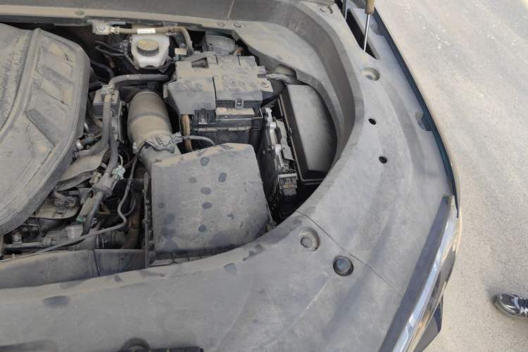 Used Geely Auto Monjaro L 2021 2.0TD High-Power Automatic All-Wheel-Drive Flagship Version Engine Bay Left