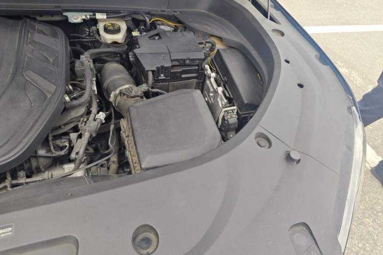 Used Geely Auto Monjaro L 2021 2.0TD High-Power Automatic All-Wheel-Drive Flagship Version Engine Bay Left
