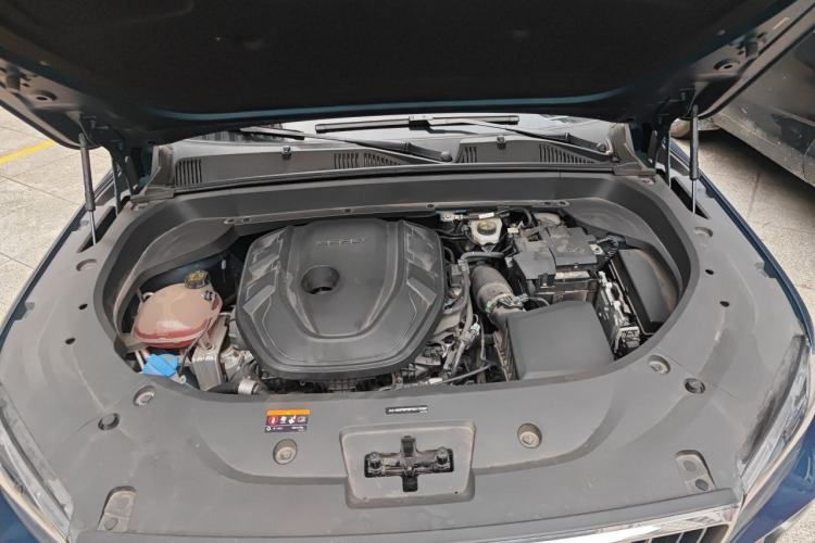 Used Geely Auto Monjaro L 2021 2.0TD High-Power Automatic All-Wheel-Drive Flagship Version Engine Bay