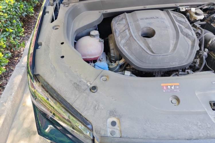 Used Geely Auto Monjaro L 2021 2.0TD DCT EVO Two-Wheel Drive Prestige Version Engine Bay Right