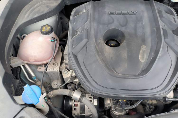 Used Geely Auto Monjaro L 2021 2.0TD DCT EVO Two-Wheel Drive Prestige Version Engine Bay Right