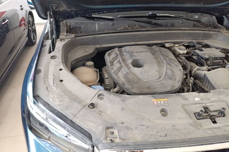 Used Geely Auto Monjaro L 2021 2.0TD High-Power Automatic All-Wheel-Drive Flagship Version Engine Bay Right