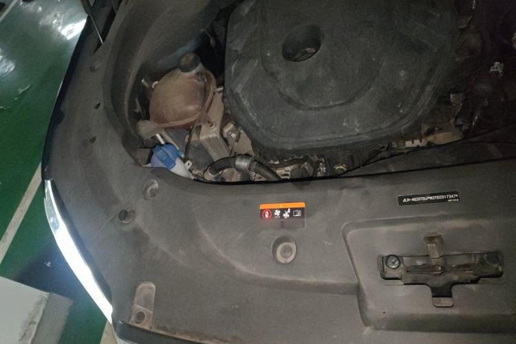 Used Geely Auto Monjaro L 2021 2.0TD DCT EVO Two-Wheel Drive Smart Luxury Version Engine Bay Right