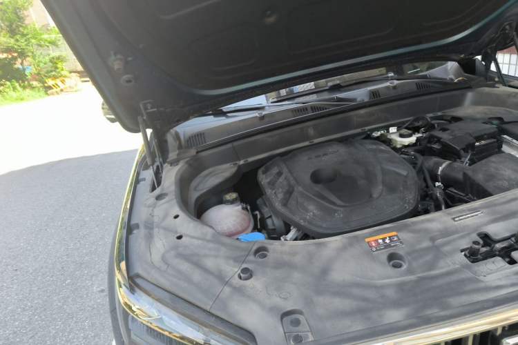 Used Geely Auto Monjaro L 2021 2.0TD DCT EVO Two-Wheel Drive Smart Luxury Version Engine Bay Right