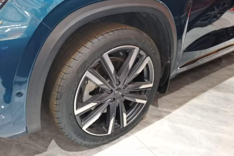 Used Geely Auto Monjaro L 2021 2.0TD High-Power Automatic All-Wheel-Drive Flagship Version Exterior 4
