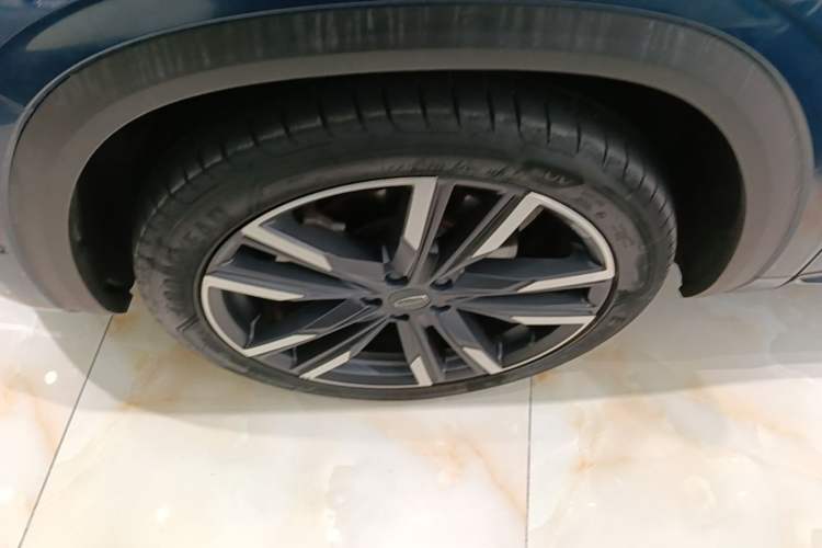 Used Geely Auto Monjaro L 2021 2.0TD DCT EVO Two-Wheel Drive Smart Luxury Version Exterior 4