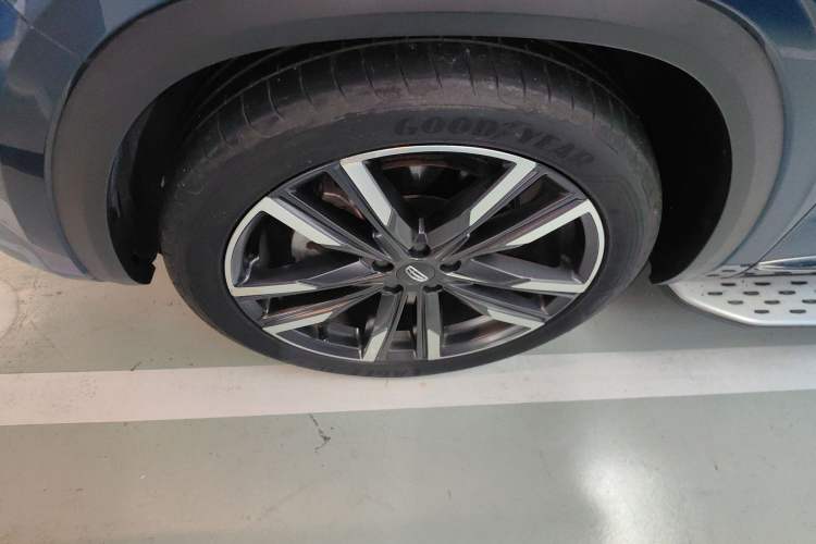 Used Geely Auto Monjaro L 2021 2.0TD DCT EVO Two-Wheel Drive Prestige Version Exterior 4