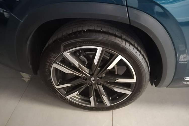 Used Geely Auto Monjaro L 2021 2.0TD DCT EVO Two-Wheel Drive Prestige Version Exterior 5
