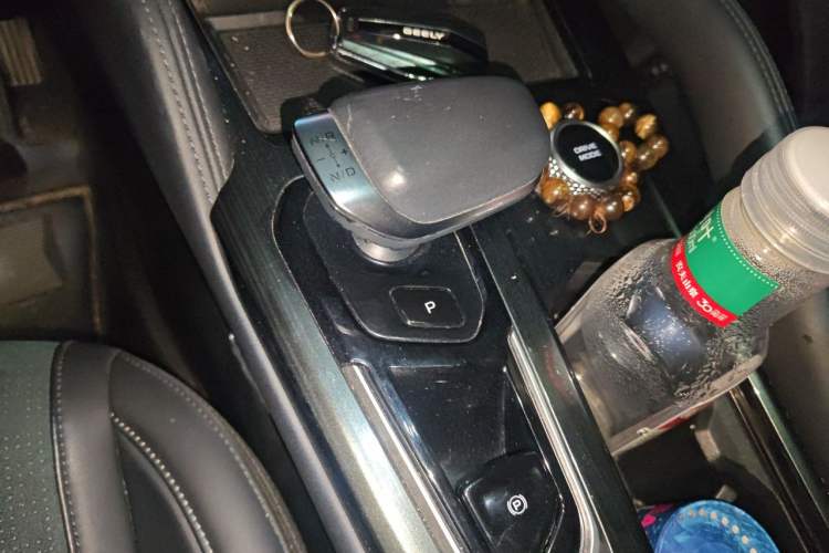 Used Geely Auto Monjaro L 2021 2.0TD DCT EVO Two-Wheel Drive Smart Luxury Version Gear Lever