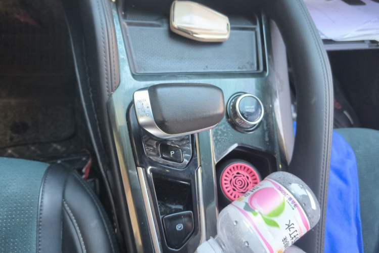 Used Geely Auto Monjaro L 2021 2.0TD DCT EVO Two-Wheel Drive Smart Luxury Version Gear Lever