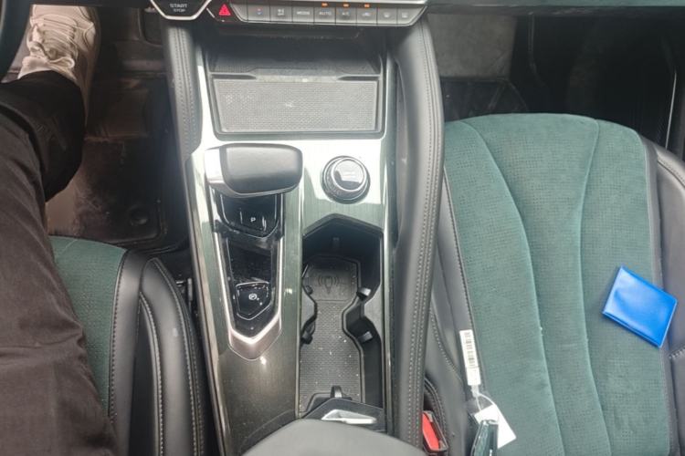Used Geely Auto Monjaro L 2021 2.0TD DCT EVO Two-Wheel Drive Smart Luxury Version Gear Lever