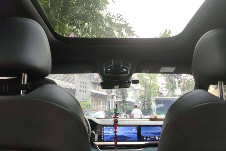 Used Geely Auto Monjaro L 2021 2.0TD DCT EVO Two-Wheel Drive Smart Luxury Version Headliner