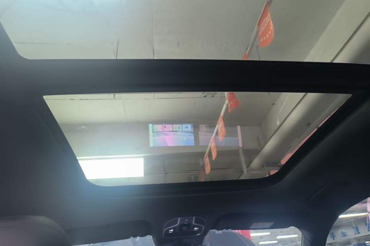 Used Geely Auto Monjaro L 2021 2.0TD High-Power Automatic All-Wheel-Drive Flagship Version Headliner