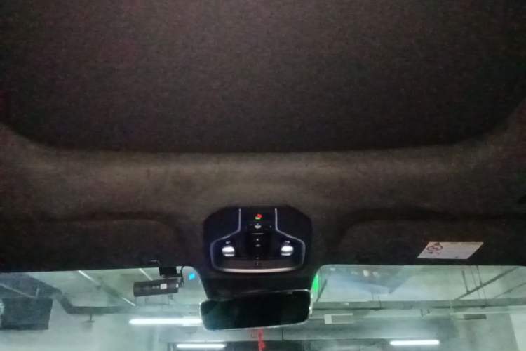 Used Geely Auto Monjaro L 2021 2.0TD High-Power Automatic All-Wheel-Drive Flagship Version Headliner