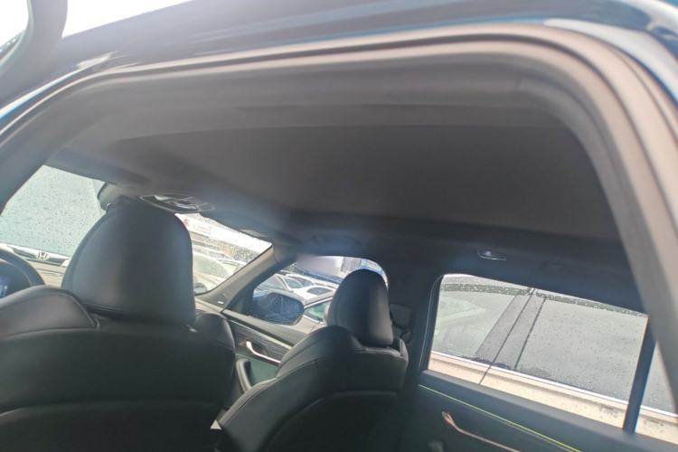 Used Geely Auto Monjaro L 2021 2.0TD High-Power Automatic All-Wheel Drive Luxury Version Headliner