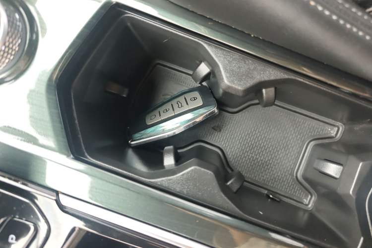 Used Geely Auto Monjaro L 2021 2.0TD DCT EVO Two-Wheel Drive Prestige Version Interior 1