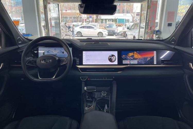 Used Geely Auto Monjaro L 2021 2.0TD DCT EVO Two-Wheel Drive Smart Luxury Version Interior 1
