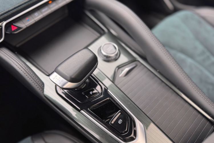 Used Geely Auto Monjaro L 2021 2.0TD DCT EVO Two-Wheel Drive Prestige Version Interior 12