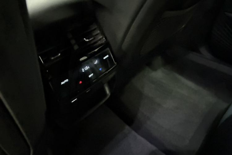 Used Geely Auto Monjaro L 2021 2.0TD High-Power Automatic All-Wheel-Drive Flagship Version Interior 2