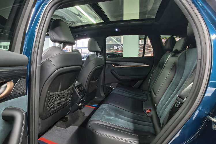 Used Geely Auto Monjaro L 2021 2.0TD DCT EVO Two-Wheel Drive Smart Luxury Version Interior 2