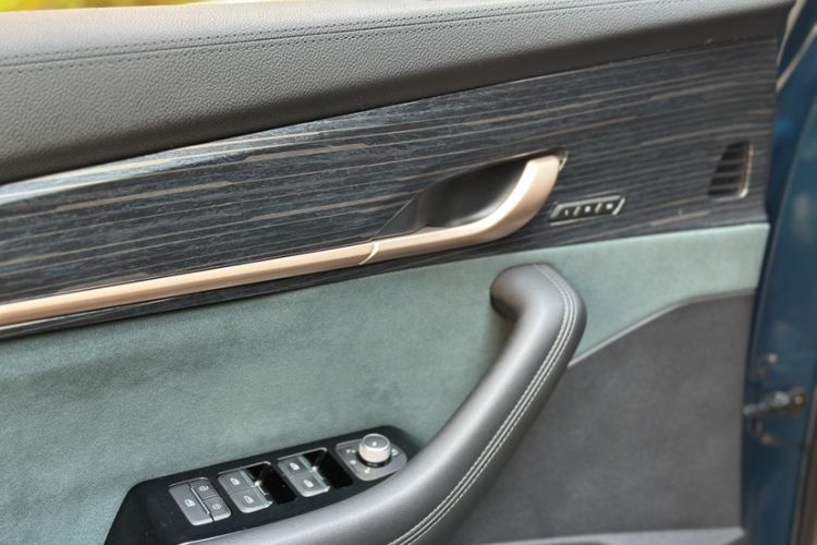 Used Geely Auto Monjaro L 2021 2.0TD DCT EVO Two-Wheel-Drive Flagship Version Interior 4